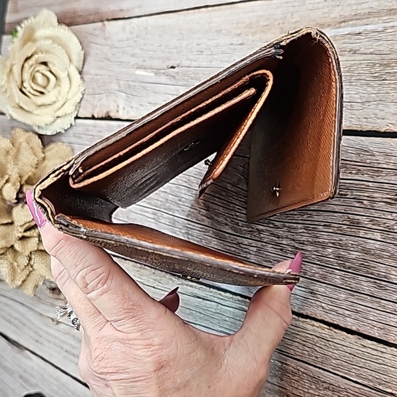 AUTHENTIC LOUIS VUITTON MONOGRAM SNAP TRIFOLD WALLET - Picture 11 of 15